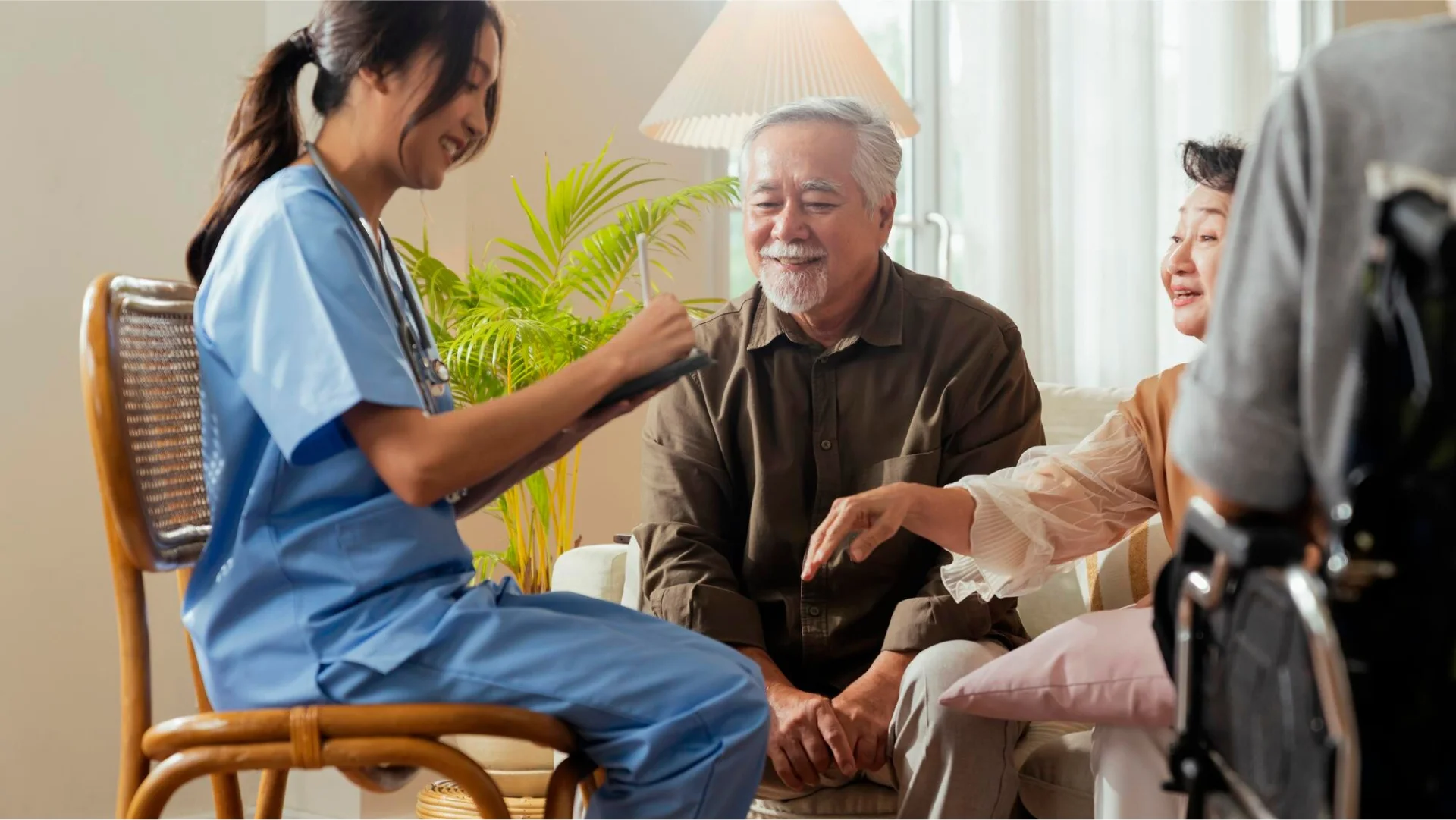 Nurses R Us Staffing and Home Care | 4 Essential Tips for Empowering Family Caregivers